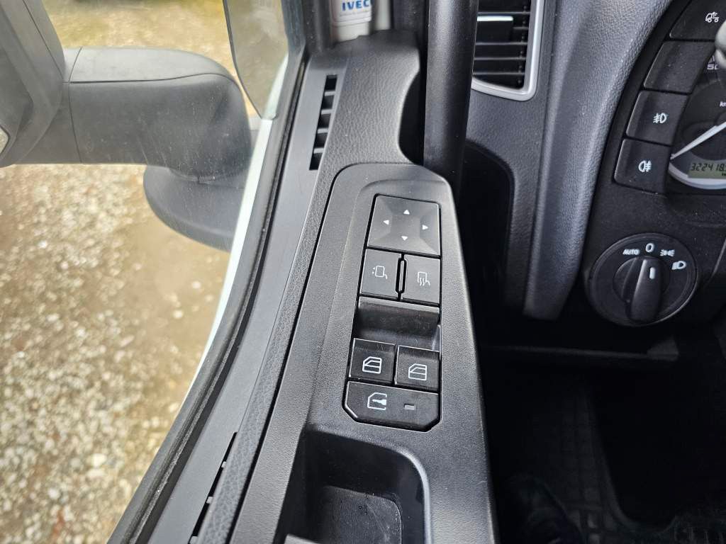 Fahrzeugabbildung Iveco 460 S-Way LNG, Standklima, Standheizung