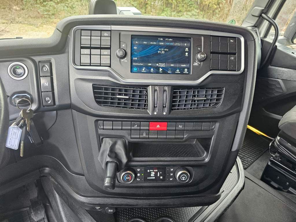 Fahrzeugabbildung Iveco 460 S-Way LNG, Standklima, Standheizung