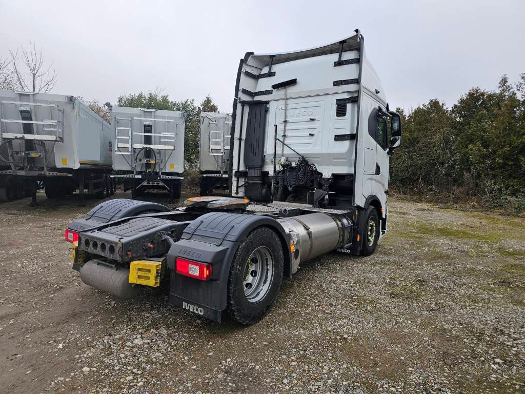 Fahrzeugabbildung Iveco 460 S-Way LNG, Standklima, Standheizung