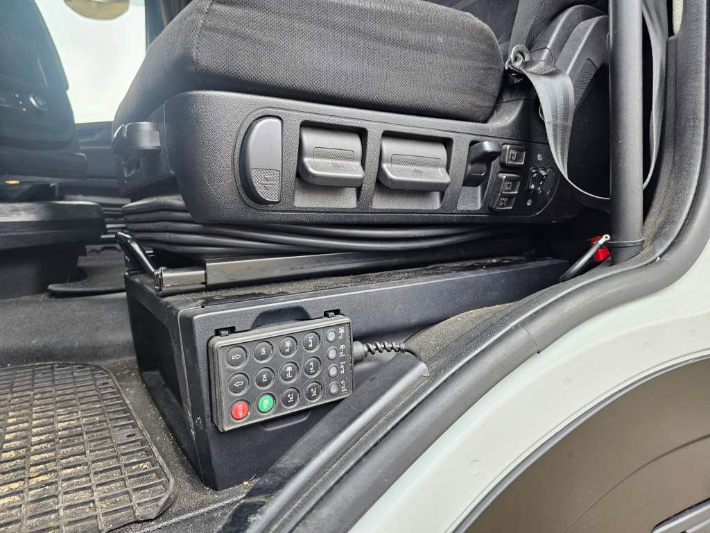 Fahrzeugabbildung Iveco 460 S-Way, LNG, Standklima, Klima Automat