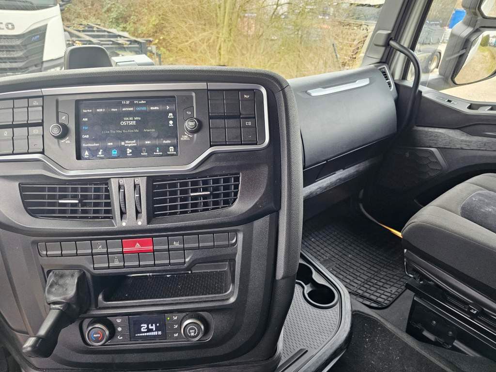 Fahrzeugabbildung Iveco 460 S-Way, LNG, Standklima, Klima Automat