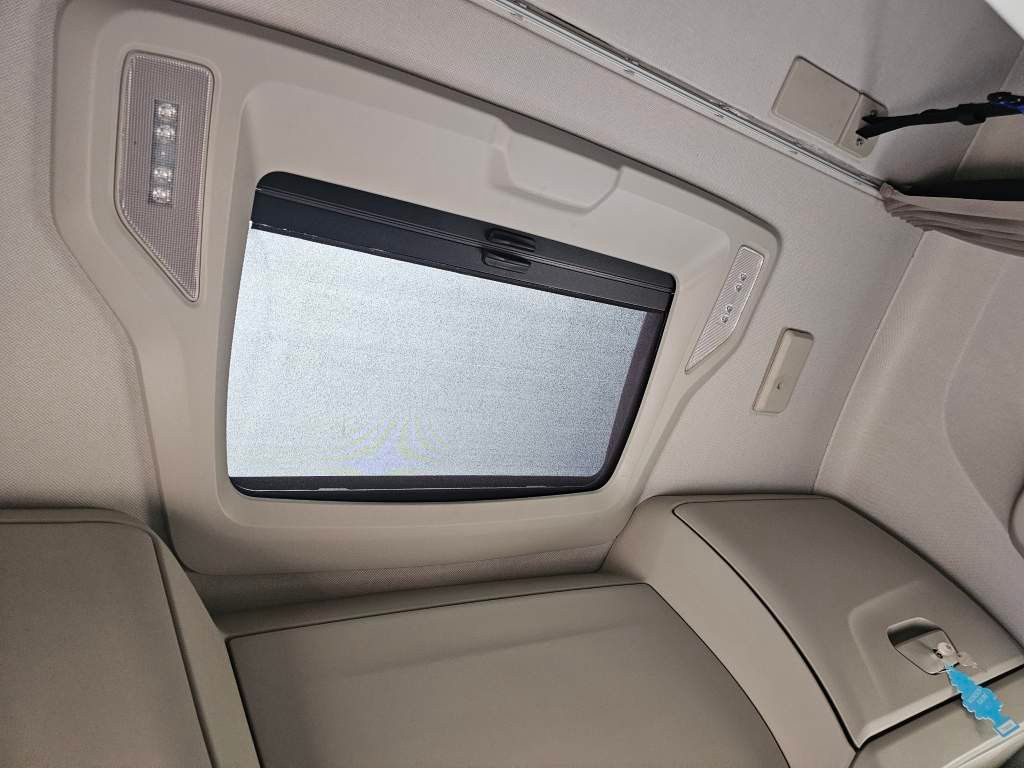 Fahrzeugabbildung Iveco 460 S-Way, LNG, Standklima, Klima Automat