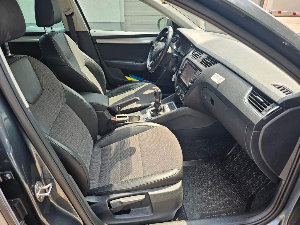 Fahrzeugabbildung SKODA Octavia Kombi 2,0 TDI, Mwst. ausweisbar