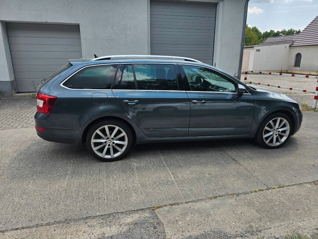 Fahrzeugabbildung SKODA Octavia Kombi 2,0 TDI, Mwst. ausweisbar