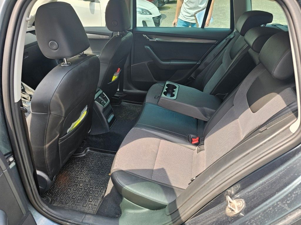 Fahrzeugabbildung SKODA Octavia 2.0 TDI, Mwst. ausweisbar