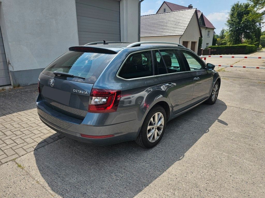 Fahrzeugabbildung SKODA Octavia 2.0 TDI, Mwst. ausweisbar