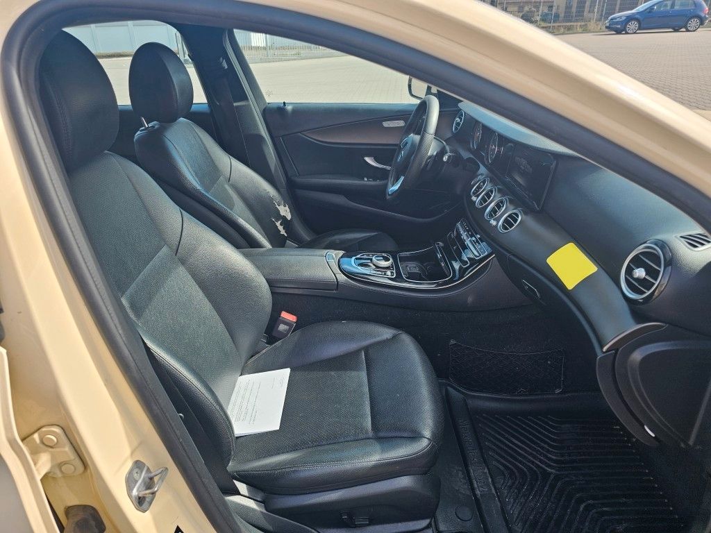 Fahrzeugabbildung Mercedes-Benz E 200