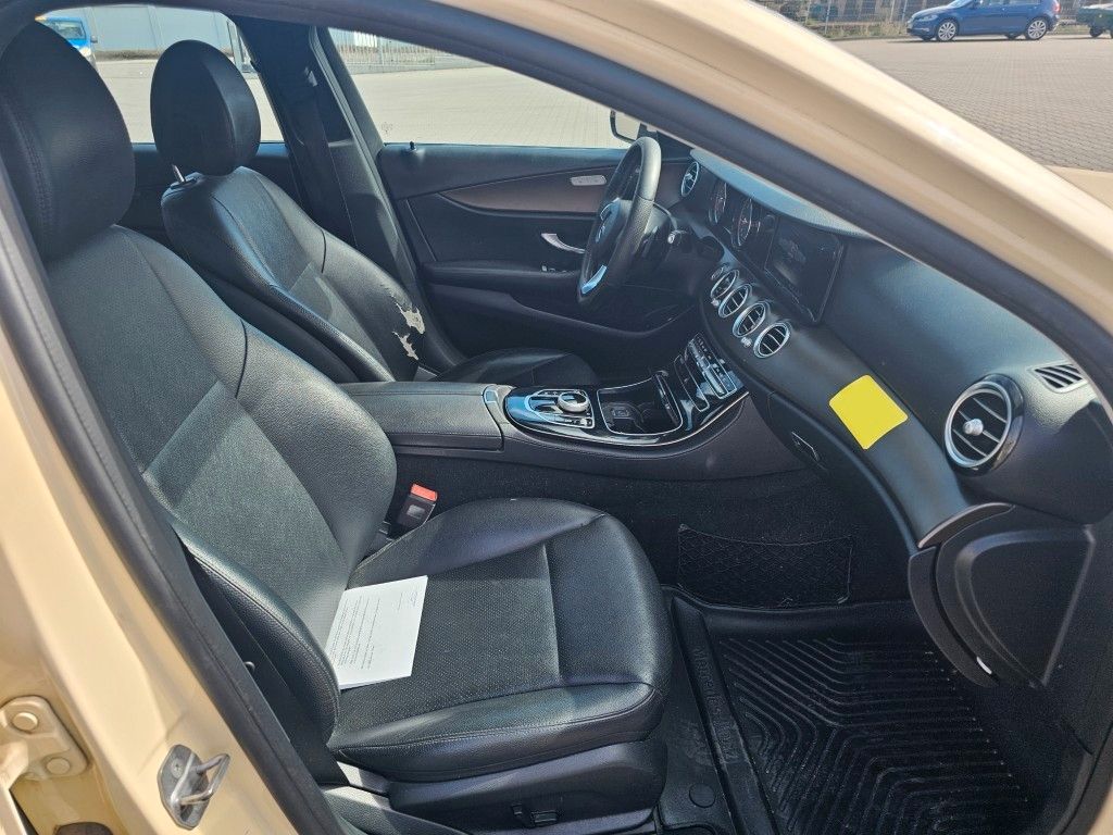 Fahrzeugabbildung Mercedes-Benz E 200