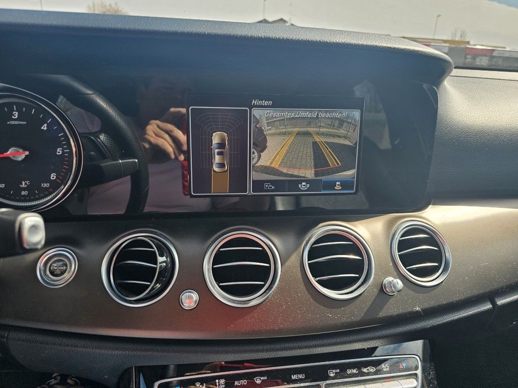 Fahrzeugabbildung Mercedes-Benz E 200