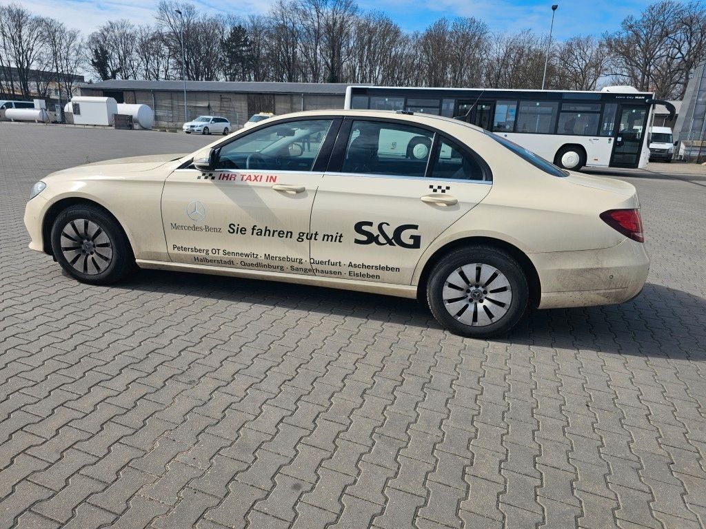 Fahrzeugabbildung Mercedes-Benz E 200