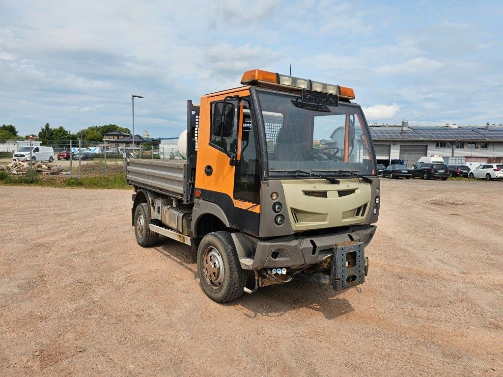 Fahrzeugabbildung Andere Bucher/ Aebi BU 200 4x4 3-Seiten-Kipper