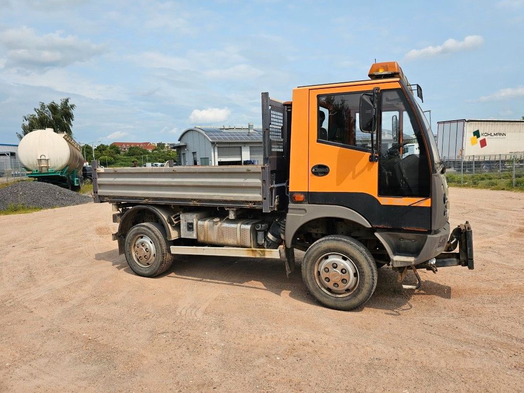 Fahrzeugabbildung Andere Bucher/ Aebi BU 200 4x4 3-Seiten-Kipper