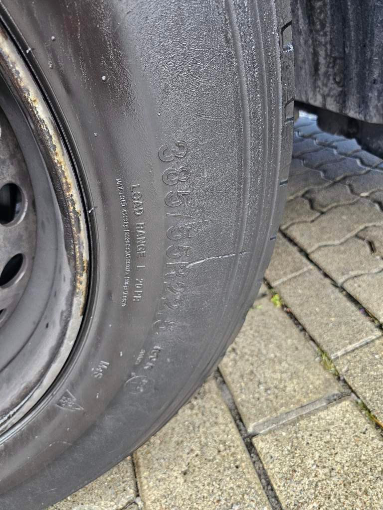 Fahrzeugabbildung Mercedes-Benz 1843 LL mit Hubsattelkupplung + Retarder