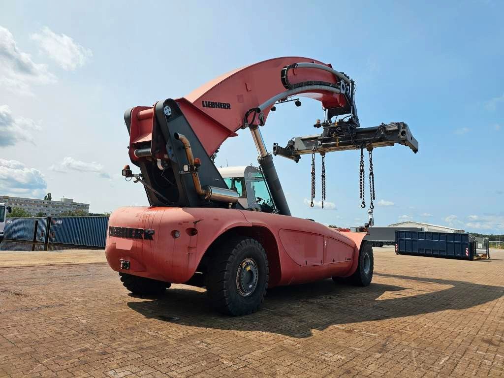 Fahrzeugabbildung Liebherr LRS V645 Containerlader