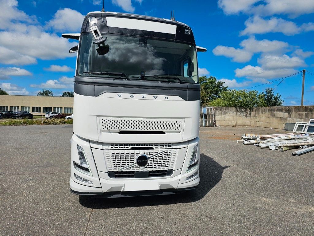 Fahrzeugabbildung Volvo Volvo 460 neues Modell, full Option, 2 Kreis Hyd