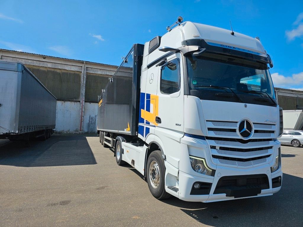 Fahrzeugabbildung Mercedes-Benz 1851 Giga Space, 2 Kreis Hydraulik, Retarder