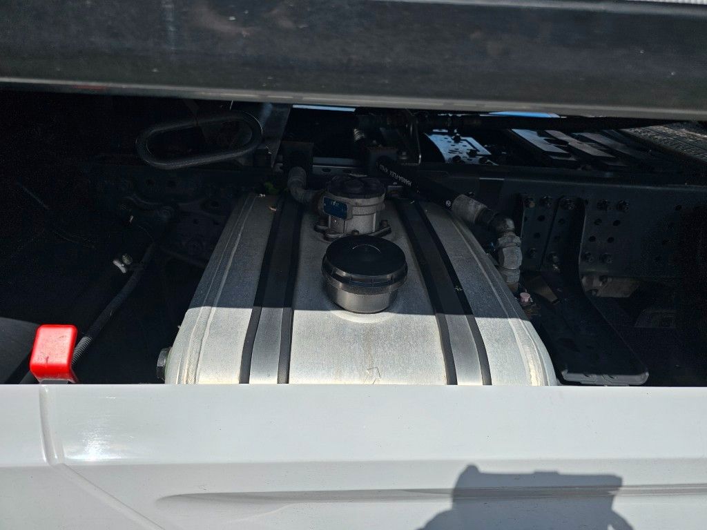 Fahrzeugabbildung Mercedes-Benz 1851 Giga Space, 2 Kreis Hydraulik, Retarder