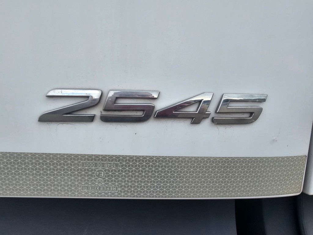 Fahrzeugabbildung Mercedes-Benz 2545 BDF, Multiwechsler,neue Injektoren+ Ölpumpe