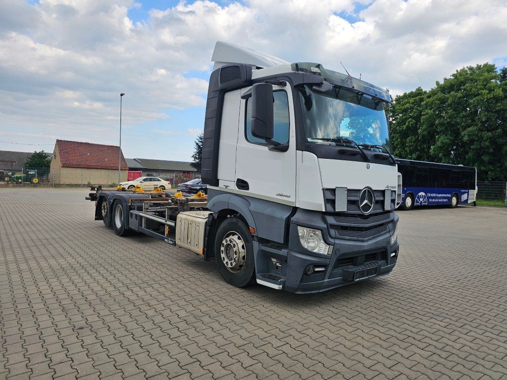 Fahrzeugabbildung Mercedes-Benz 2545 BDF Twistlook, Klima, Euro 6, 2 x AHK