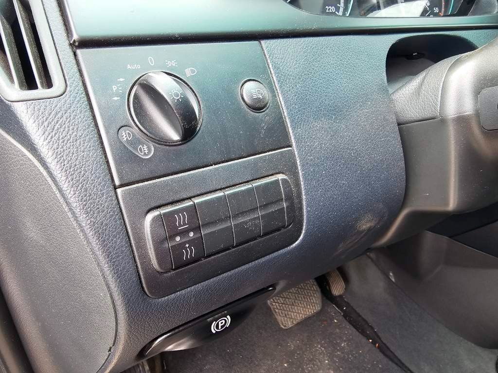Fahrzeugabbildung Mercedes-Benz Viano 3.0 CDI AMBIENTE extra lang, Leder,6 Sitze