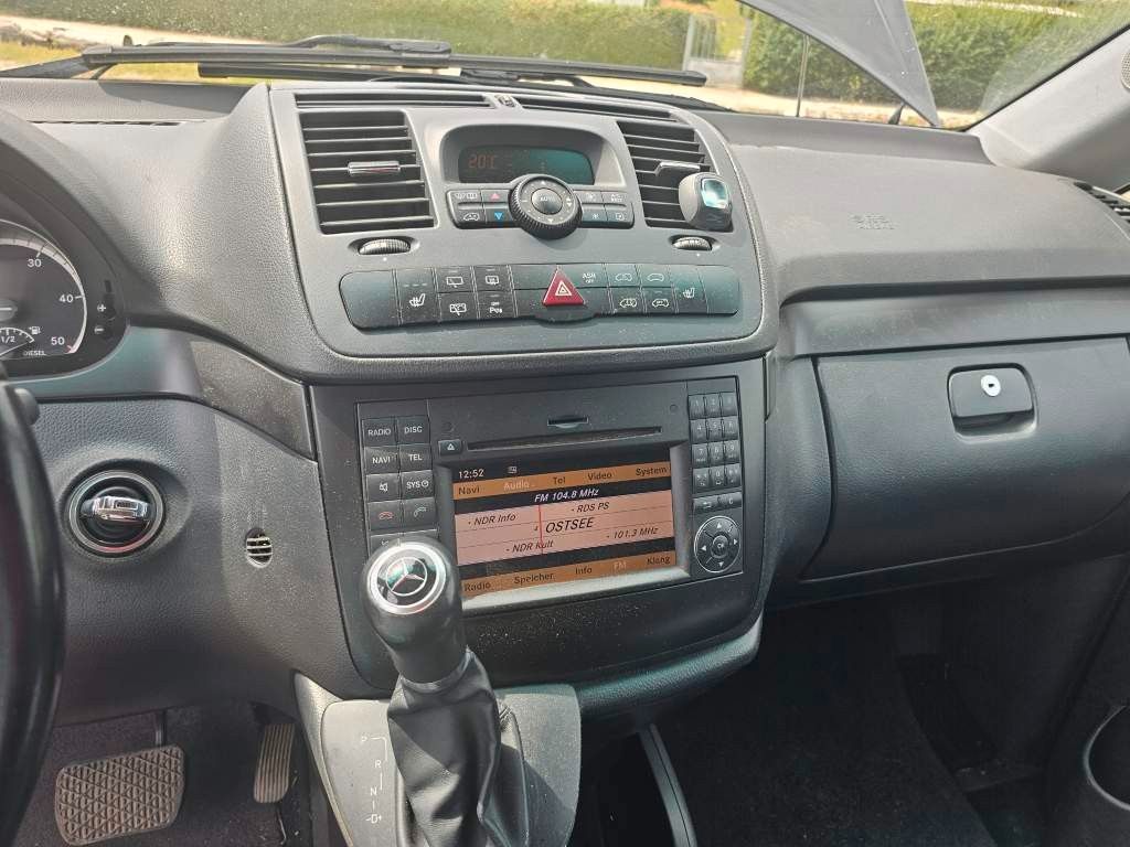 Fahrzeugabbildung Mercedes-Benz Viano 3.0 CDI AMBIENTE extra lang, Leder,6 Sitze