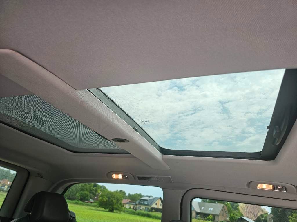 Fahrzeugabbildung Mercedes-Benz Viano 3.0 CDI AMBIENTE extra lang, Leder,6 Sitze