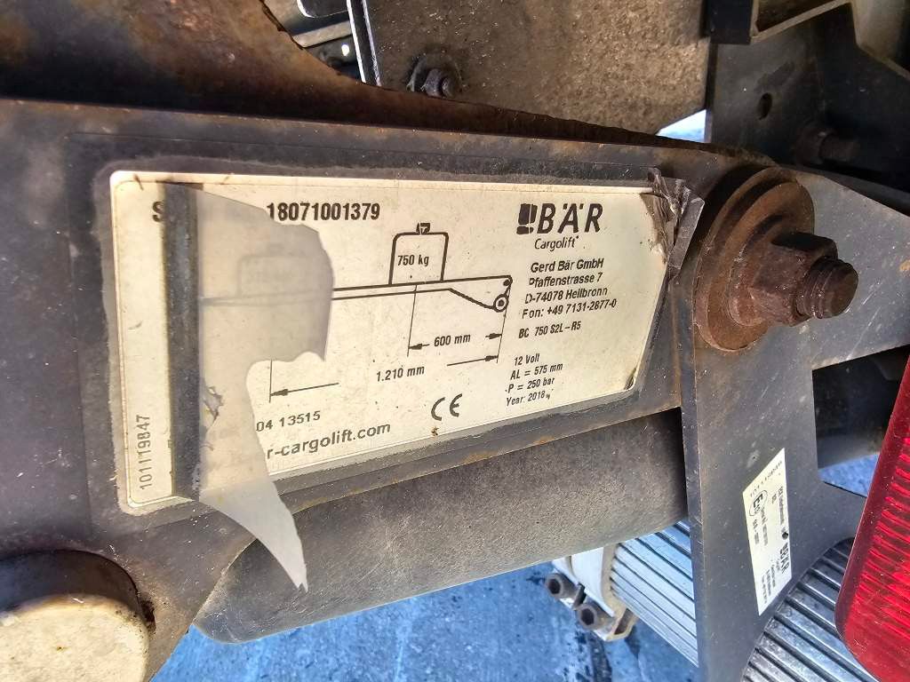 Fahrzeugabbildung Iveco 35S16 Koffer mit Faltplane, Ladebordwand
