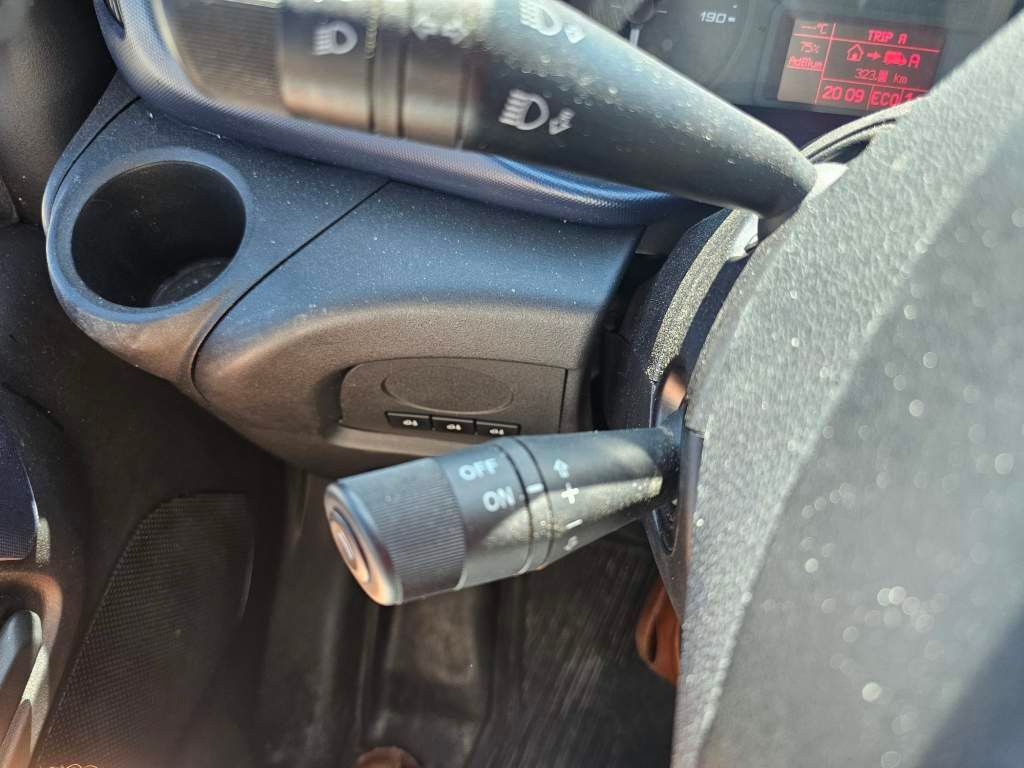 Fahrzeugabbildung Iveco 35S16 Koffer mit Faltplane, Ladebordwand