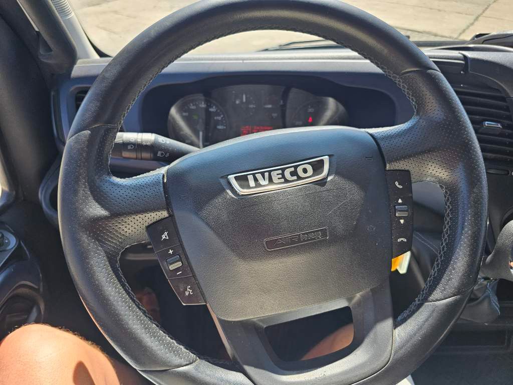 Fahrzeugabbildung Iveco 35S16 Koffer mit Faltplane, Ladebordwand