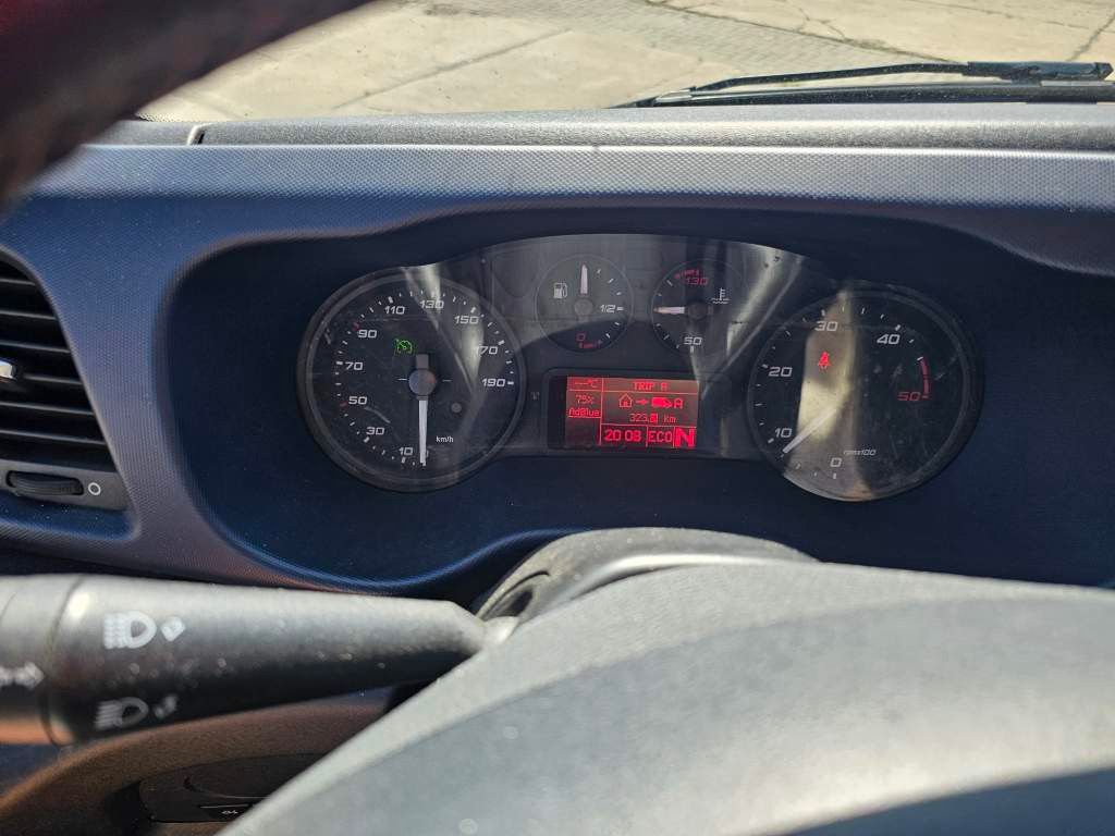 Fahrzeugabbildung Iveco 35S16 Koffer mit Faltplane, Ladebordwand