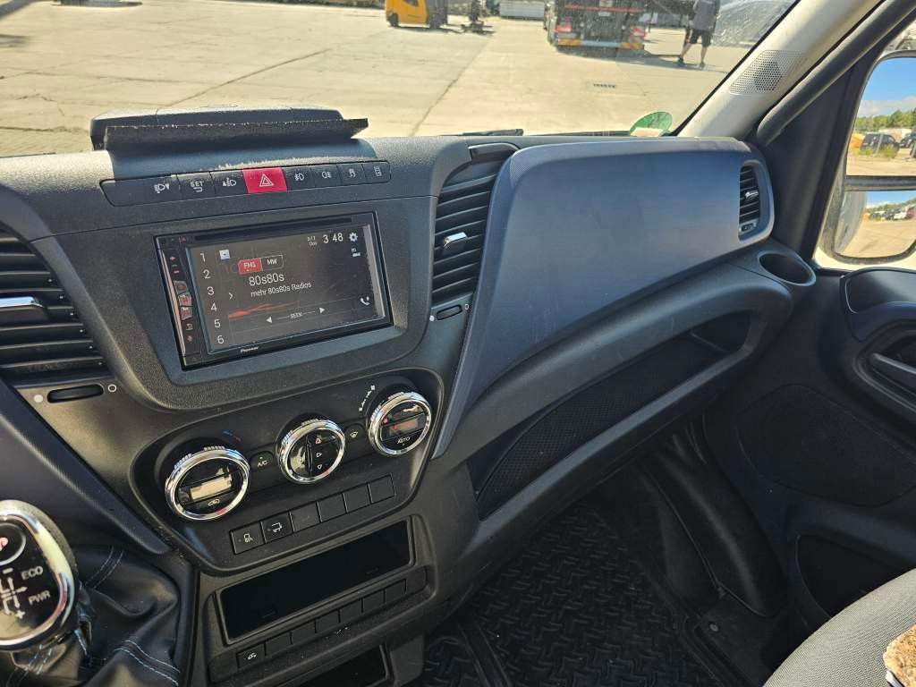 Fahrzeugabbildung Iveco 35S16 Koffer mit Faltplane, Ladebordwand