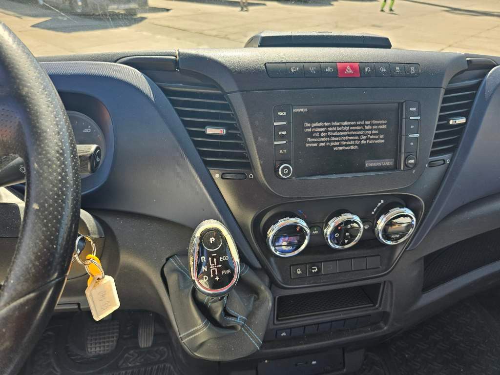 Fahrzeugabbildung Iveco 35S16 Koffer mit Faltplabne, LBW, Tempomat, Luft