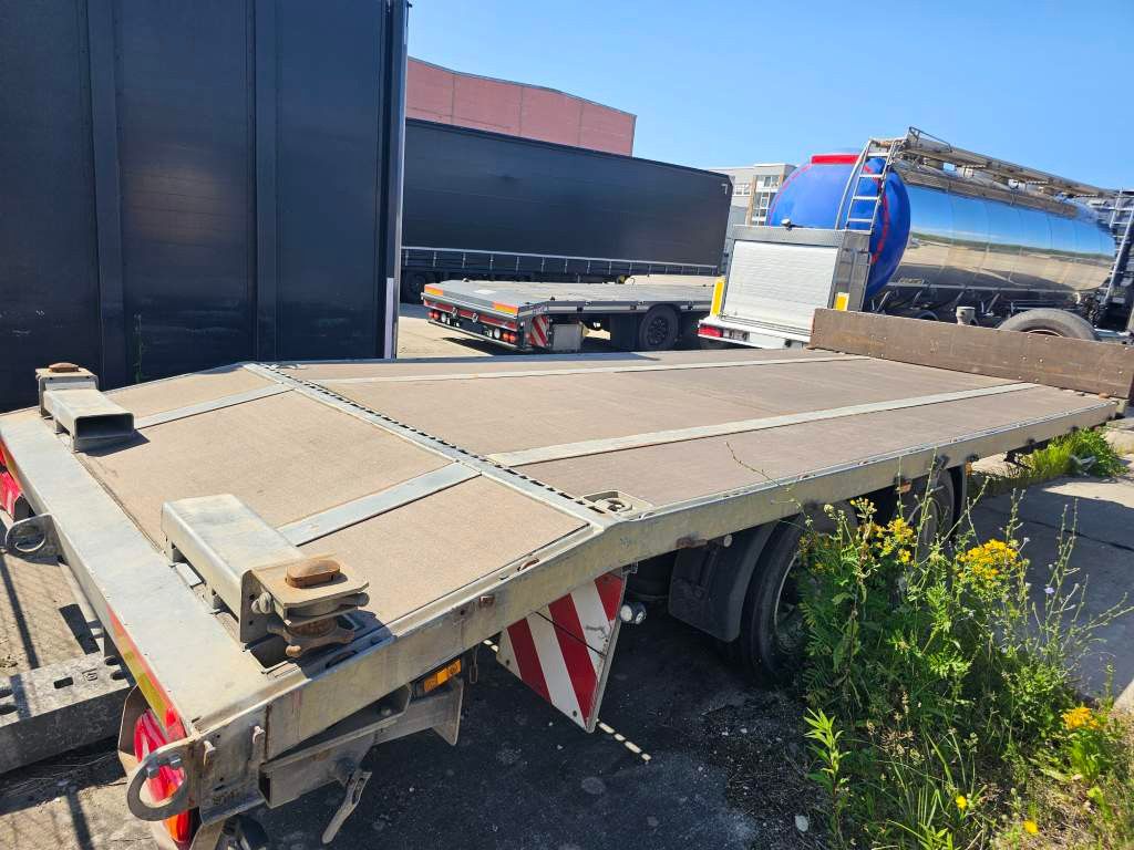 Fahrzeugabbildung Hiebenthal Tieflader mit Containerverriegelung