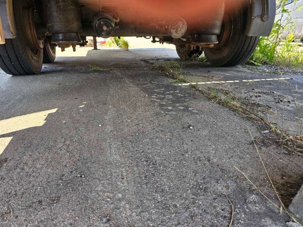 Fahrzeugabbildung Hiebenthal Tieflader mit Containerverriegelung