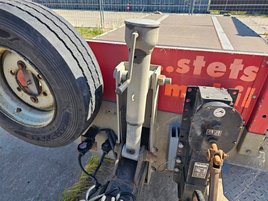Fahrzeugabbildung Hiebenthal Tieflader mit Containerverriegelung