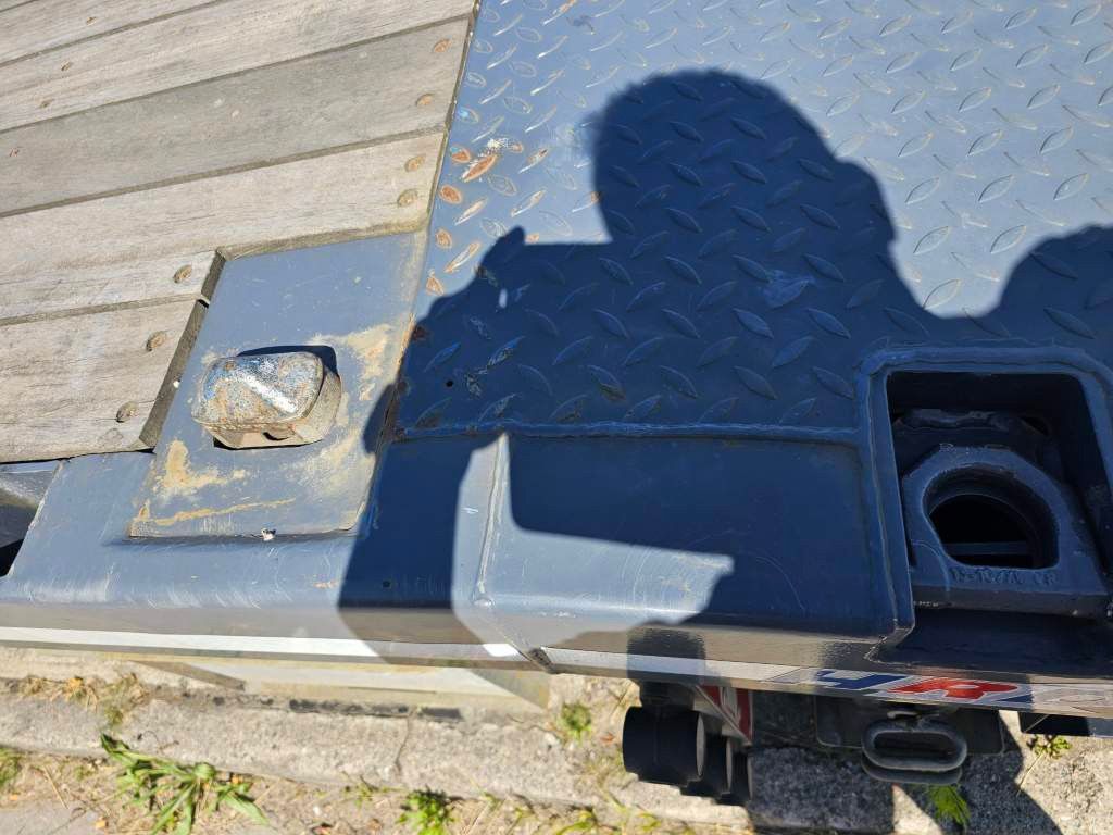 Fahrzeugabbildung HRD Telesattel, 4 m ausziegbar, Lenkachse
