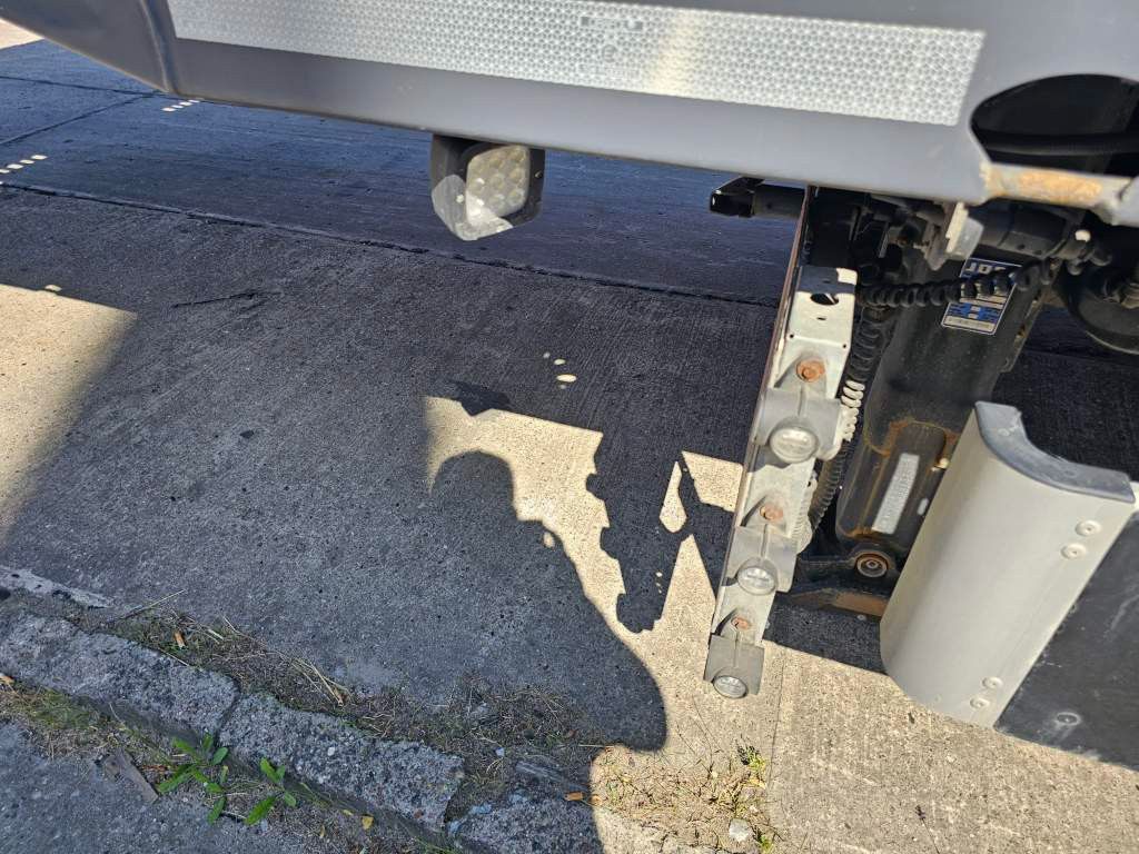 Fahrzeugabbildung HRD Telesattel, 4 m ausziegbar, Lenkachse