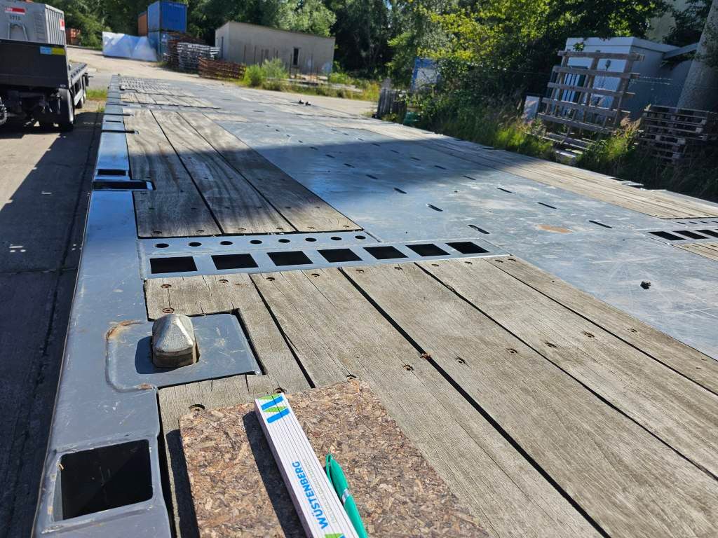 Fahrzeugabbildung HRD Telesattel, 4 m ausziegbar, Lenkachse