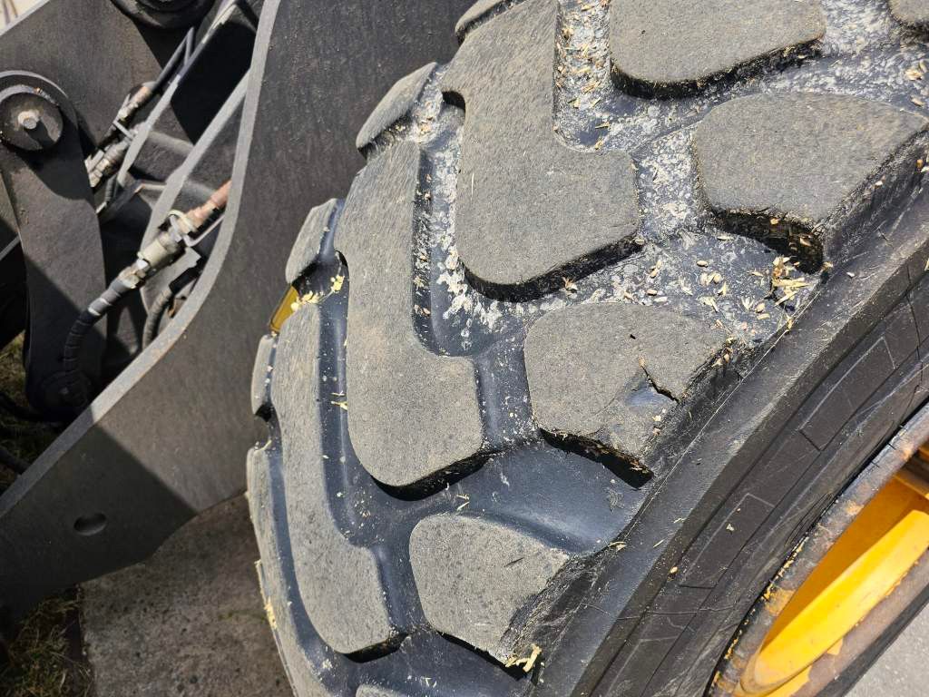 Fahrzeugabbildung Volvo L110H Optishift Hochkippschaufel Hardox+2weitere