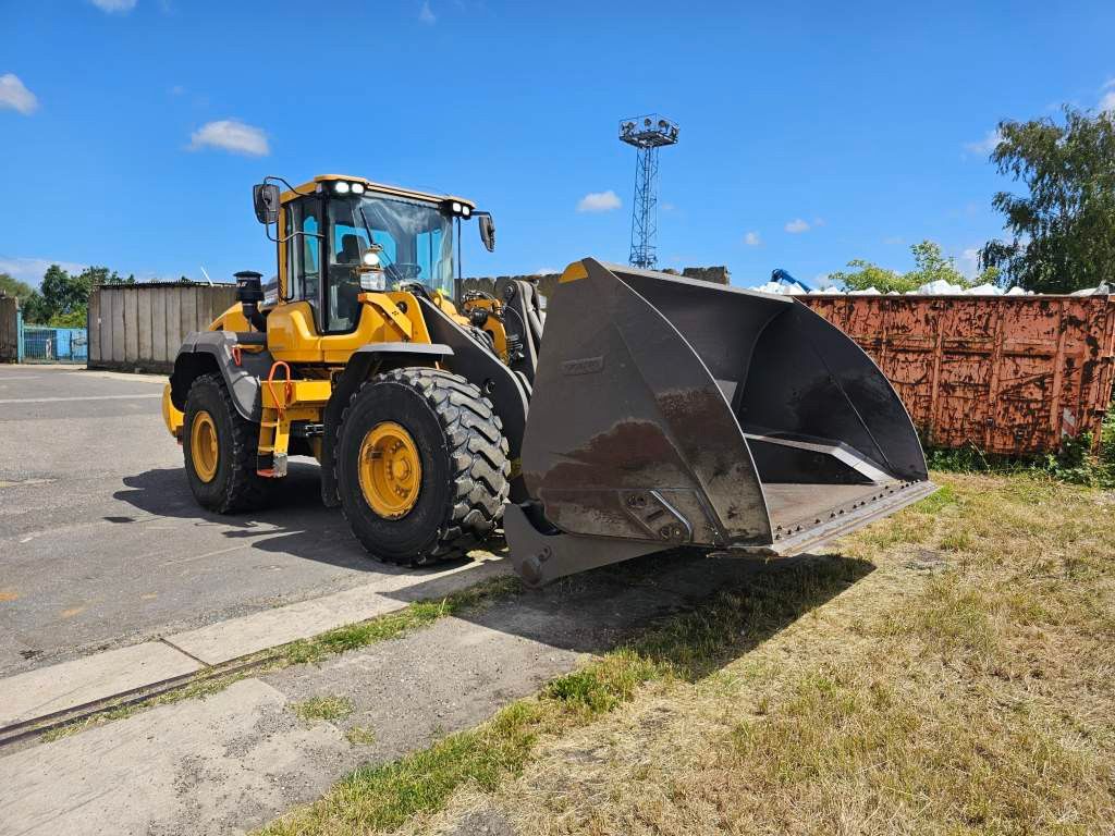 Fahrzeugabbildung Volvo L110H Optishift Hochkippschaufel Hardox+2weitere