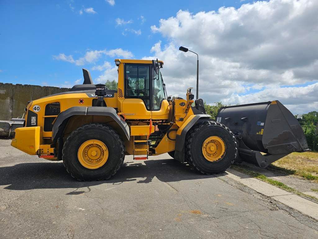 Fahrzeugabbildung Volvo L110H Optishift Hochkippschaufel Hardox+2weitere