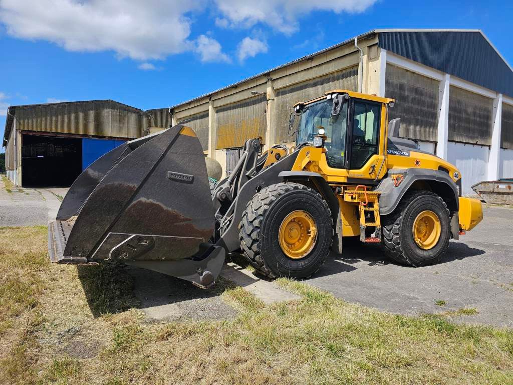 Fahrzeugabbildung Volvo L110H Optishift Hochkippschaufel Hardox+2weitere