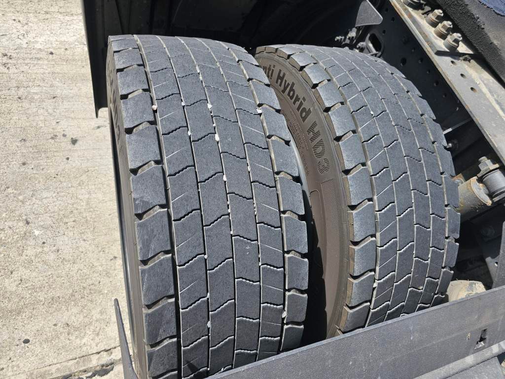 Fahrzeugabbildung Iveco 570 LL S-Way, Blitzer, Retarder, Leder