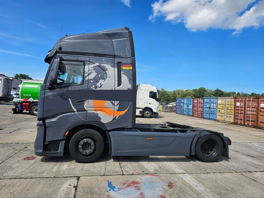 Fahrzeugabbildung Iveco 570 LL S-Way, Blitzer, Retarder, Leder