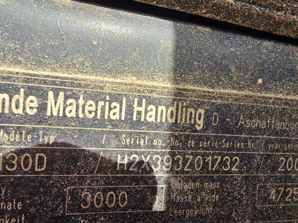 Fahrzeugabbildung Linde H30D Stapler mit Hochkippschaufel