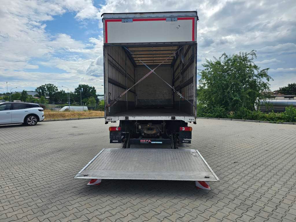 Fahrzeugabbildung DAF DAF CF 310 Space Cab, Gardine, Ladebordwand 1,5
