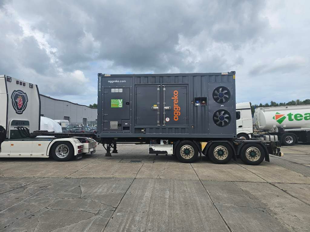 Fahrzeugabbildung Krone Container Chassis Heck- und Mittelauszug, Lift