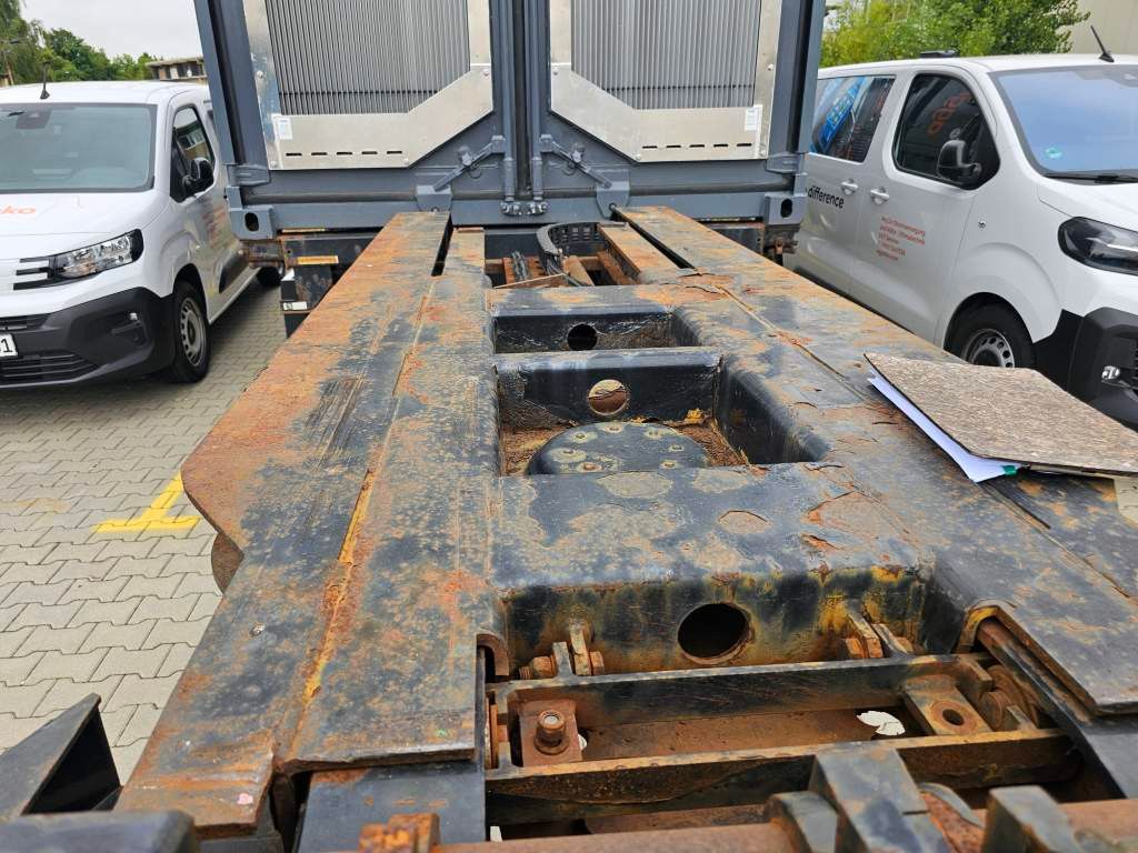 Fahrzeugabbildung Krone Container Chassis Heck- und Mittelauszug, Lift