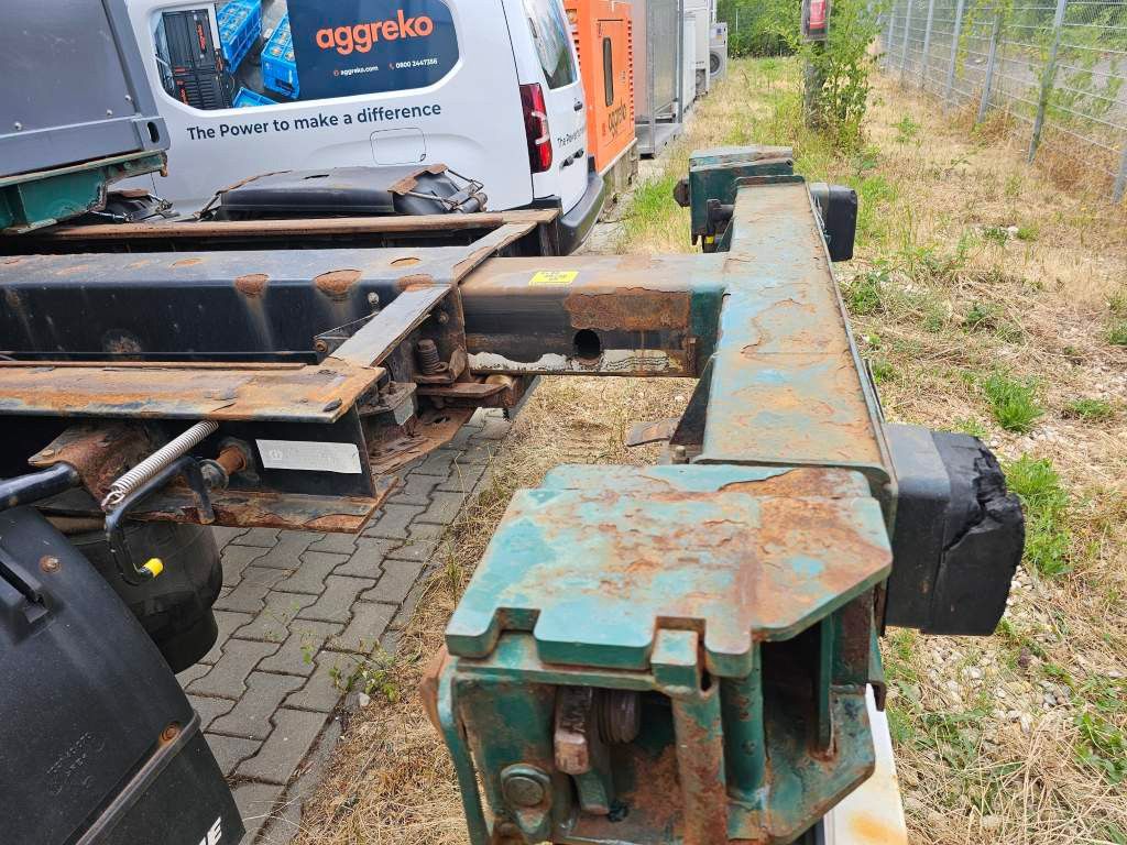 Fahrzeugabbildung Krone Container Chassis Heck- und Mittelauszug, Lift