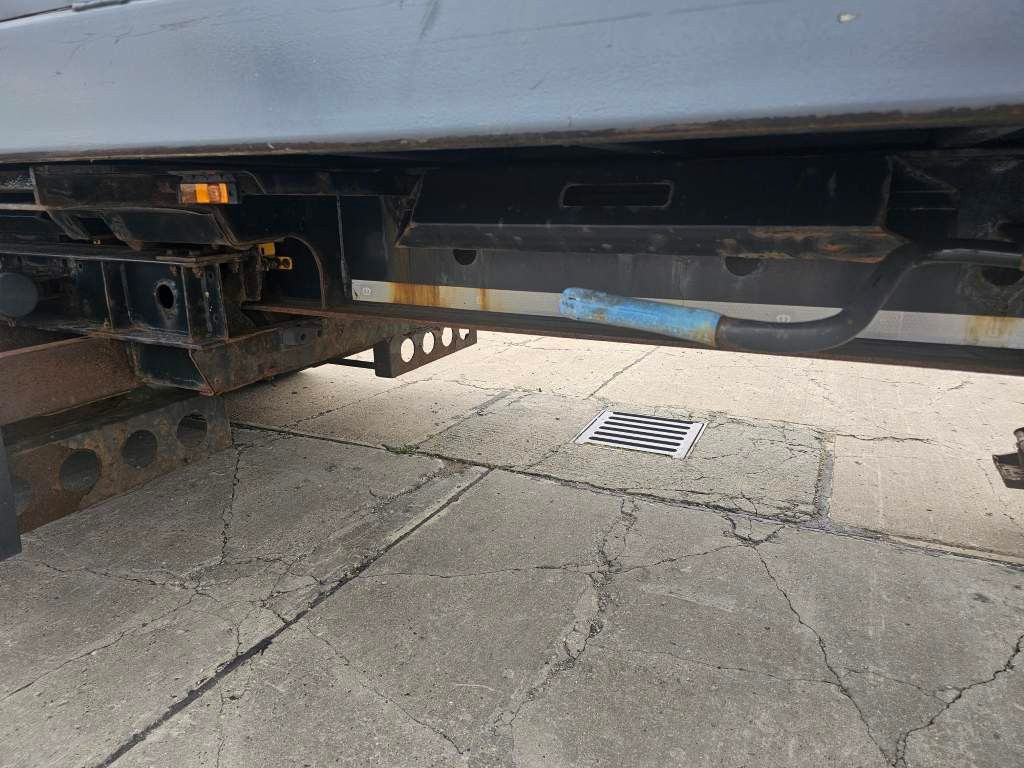 Fahrzeugabbildung Krone Container Chassis Heck- und Mittelauszug, Lift